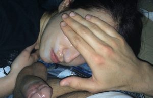 Photo Ejaculation Faciale Amateur dans le 40