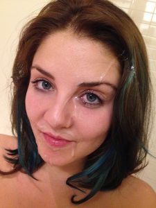 amatrice du ejac 28 adore cumshot et ejac faciale