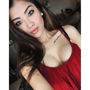 babe asiate du 65 aux courbes sensuelles