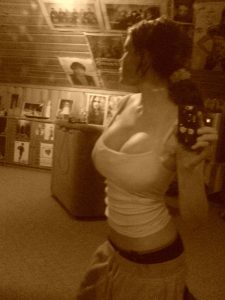 fille nue du 13 veut sexciter en image