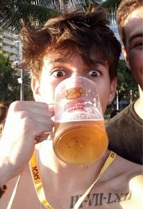 rencontre un beau gay dans 17