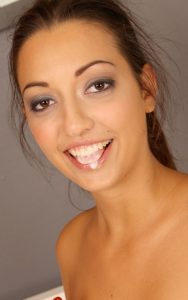 superbe eja cumshot pour suceuse sexy du 19