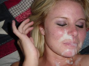 superbe femme nue pour ejac faciale dans le 63
